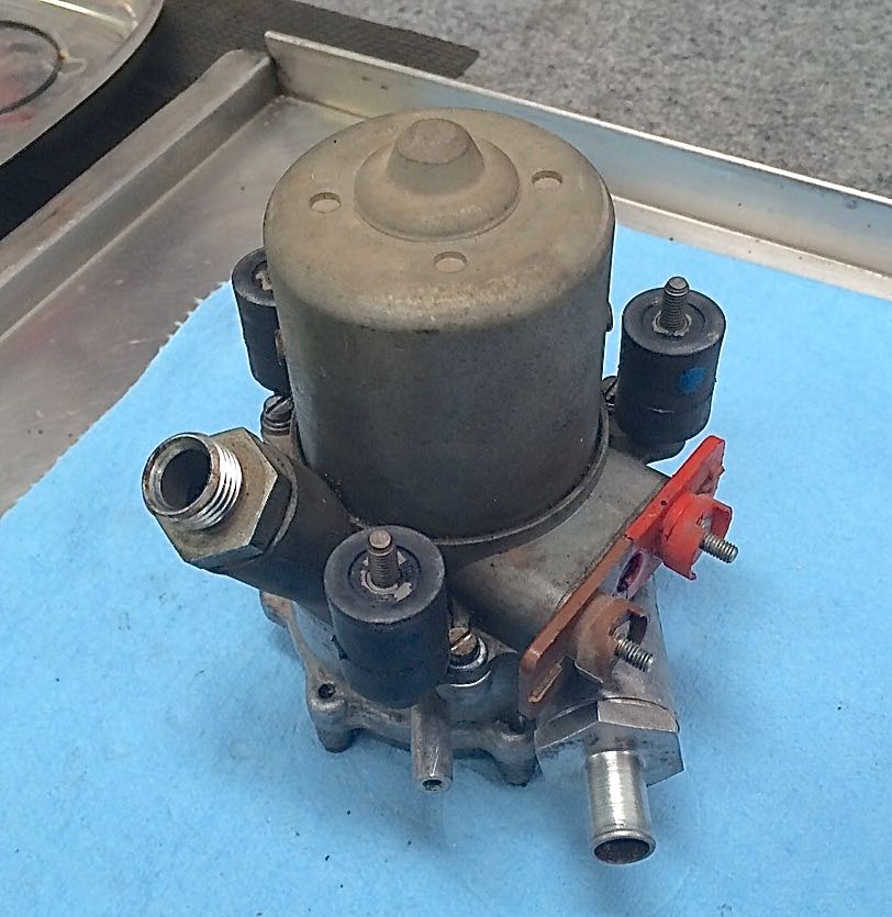 Leaking or Stuck Late 1960's Electric MFI Fuel Pump Fuel Delivery